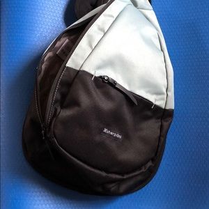 Brand N E W Sherpani one shoulder bag